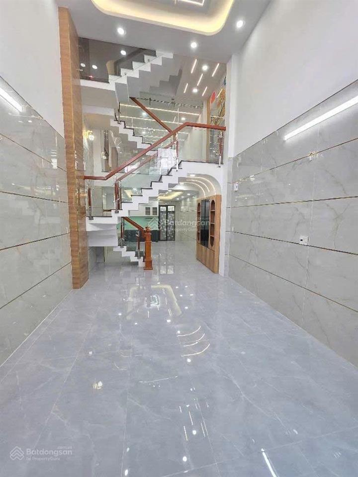 Bán nhà khu tên lửa. bình tân 5 tần hẻm 8m dt 68m2.5pn khu đồng bộ vị trí đẹp không lộ giới 7ty4 tl