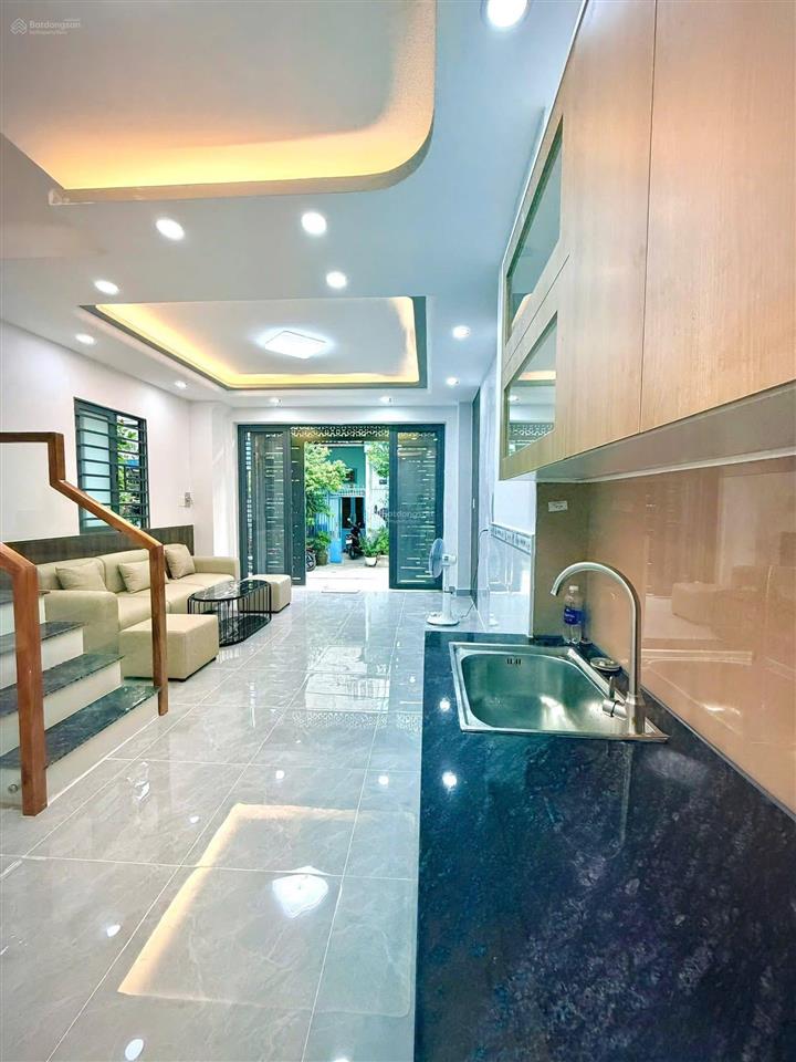 Bán nhà tỉnh lộ 10 khu tên lửa hxh 2 tầng dt 4.2x14 . sổ đẹp vuôn vức nhà gần chợ tiện ít