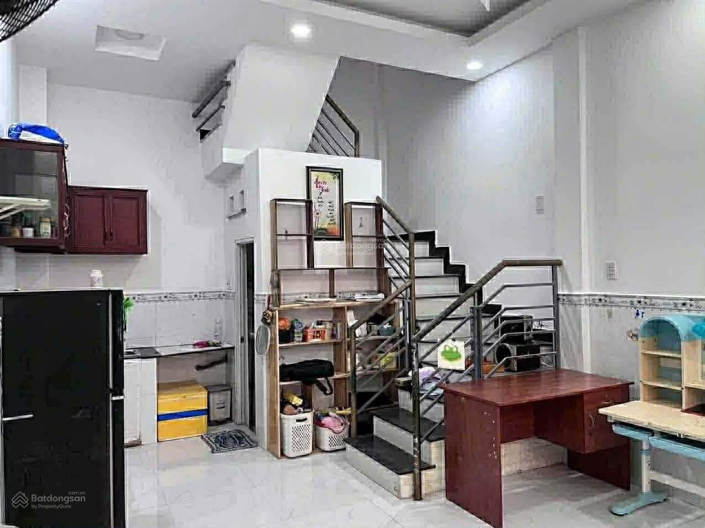 Bán nhà vườn lài hxh q tân phú ngay lũy bán bích 2 tầng dt 4.2x9 2pn không quy hoạch giá 4 tỷ 3