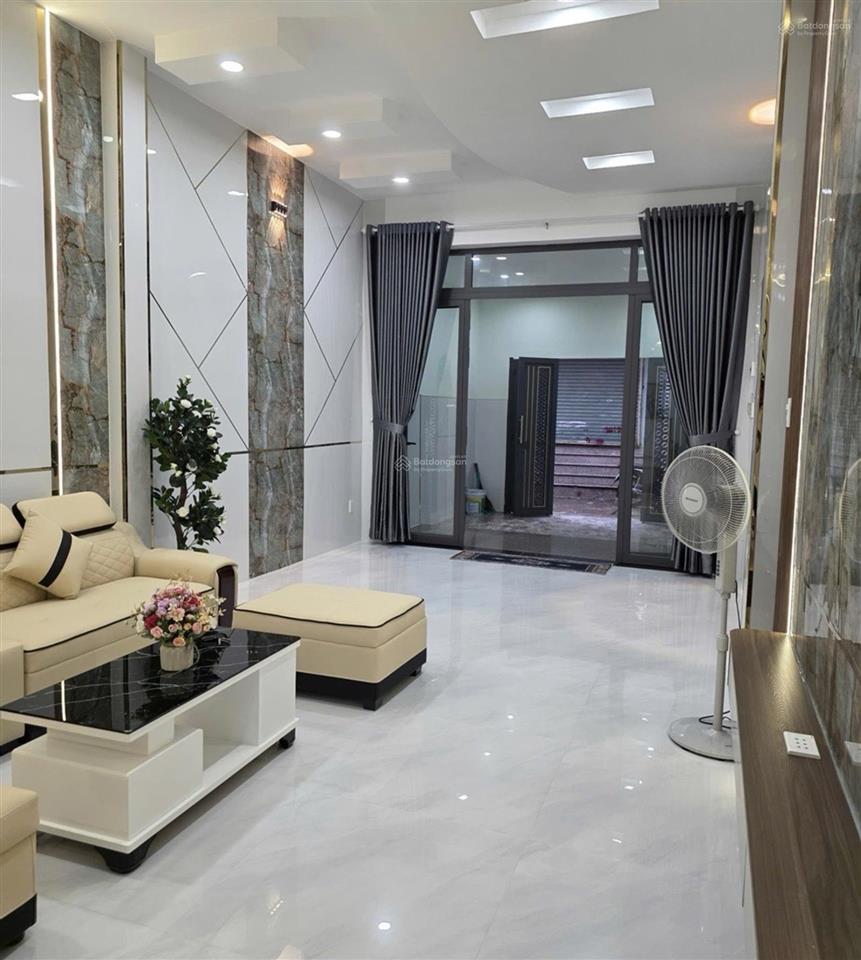 Bán nhà tân hương tân phú hxh 2 tầng dt 76m2 nợ hậu 2pn 2tolet nhà mới đẹp sổ vuôn vức không lộ gio