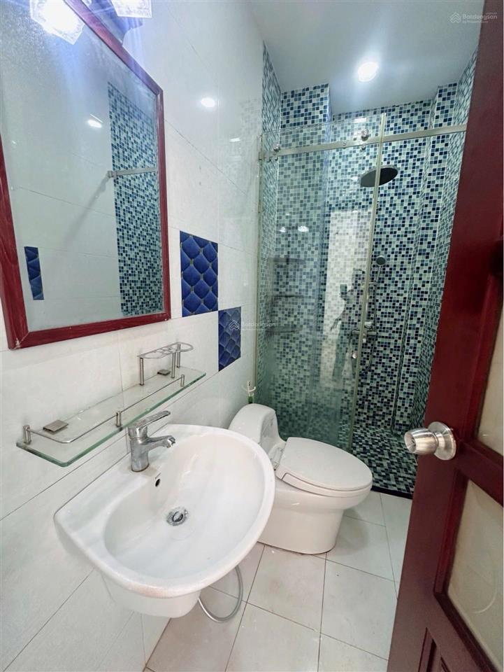 Bán nhà hxh ngay gò xoài bình tân giáp lê văn quới. 4 tầng 4,5x9. nở hậu 4pn không lộ giá 4ty4 tl