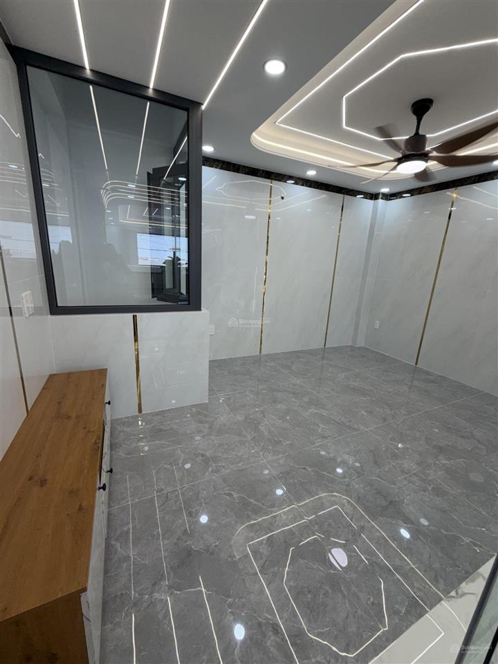 Bán nhà hương lộ 2 bình tân pbtđ hẻm 8m thông 5 tầng nhà mới đẹp 5x13m 5pn không lộ giới.