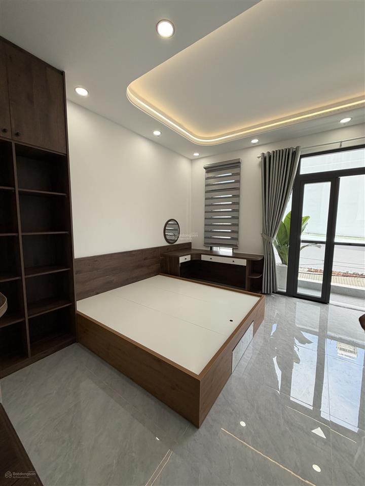 Bán nhà hương lộ 2 bình tân pbtđ hẻm 8m thông 5 tầng nhà mới đẹp 5x13m 5pn không lộ giới.