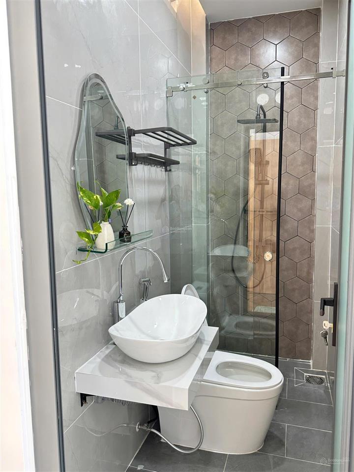 Bán nhà hxh ngay gò xoài vào xây 2 tầng dt 4x14m, 3pn nhà đẹp không lộ giới 5tỷ5