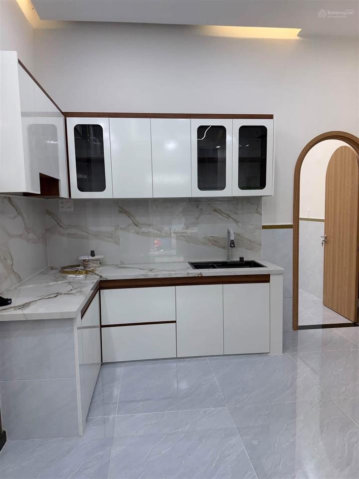 Bán nhà hẻm xe hơi lê văn quới nhà giáp bình long nguyễn sơn
dt 4x11 đúc 2 tầng 3pn không lộ gioi