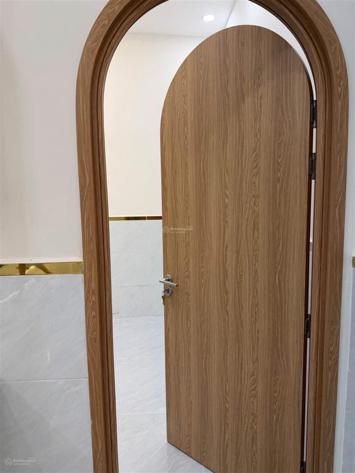 Bán nhà hẻm xe hơi lê văn quới nhà giáp bình long nguyễn sơn
dt 4x11 đúc 2 tầng 3pn không lộ gioi
