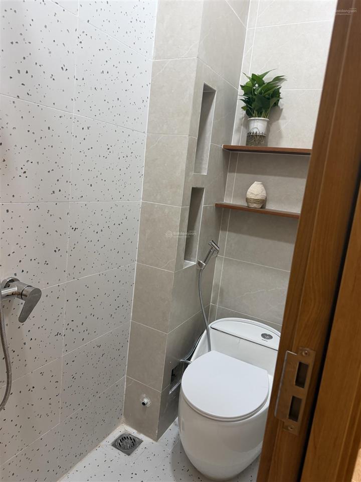 Bán nhà kế bên aeon tân phú diện tích 4x11m kết cấu trệt lầu sân thượng 3pn
vị trí gần uy b