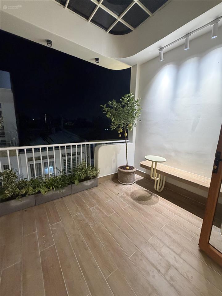 Bán nhà kế bên aeon tân phú diện tích 4x11m kết cấu trệt lầu sân thượng 3pn
vị trí gần uy b