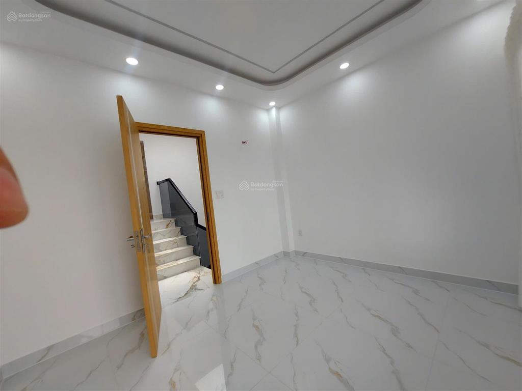 Bán nhà hxh lê trọng tấn 4x21m 5 tầng sân thượng thang máy 4pn 5tolet full nội thất không lộ giới .