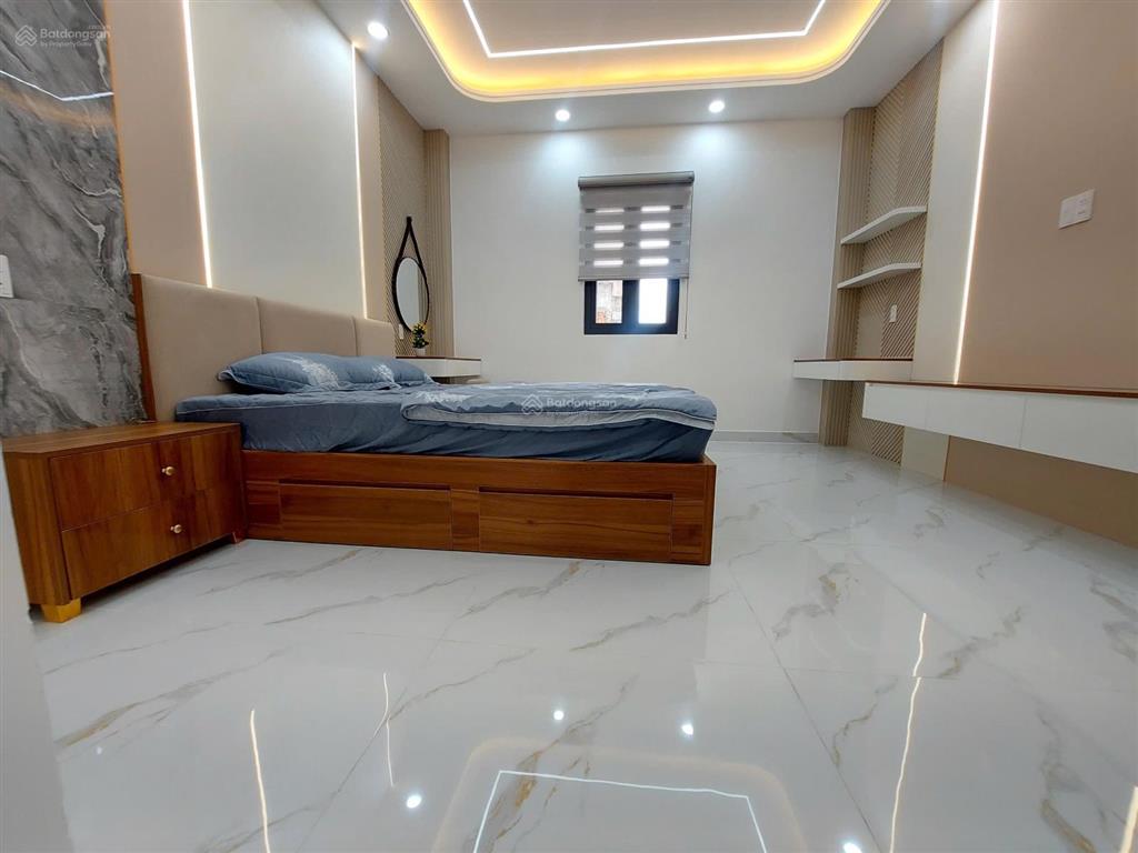 Bán nhà hxh lê trọng tấn 4x21m 5 tầng sân thượng thang máy 4pn 5tolet full nội thất không lộ giới .
