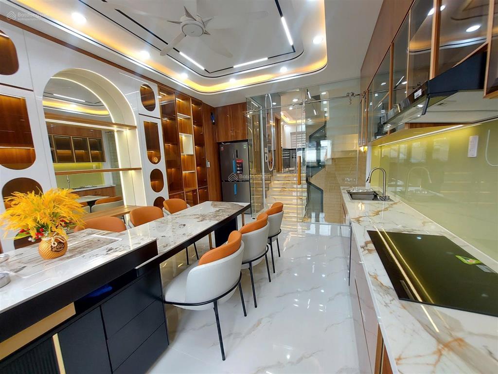 Bán nhà hxh lê trọng tấn 4x21m 5 tầng sân thượng thang máy 4pn 5tolet full nội thất không lộ giới .