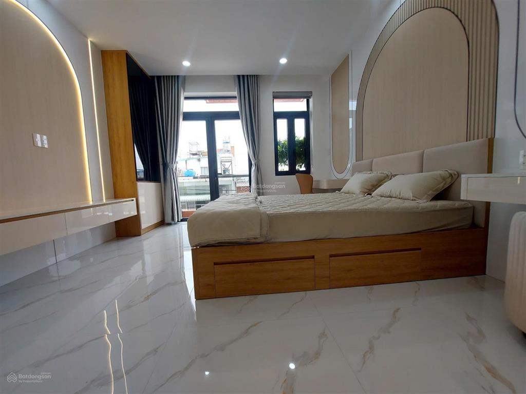 Bán nhà hxh lê trọng tấn 4x21m 5 tầng sân thượng thang máy 4pn 5tolet full nội thất không lộ giới .