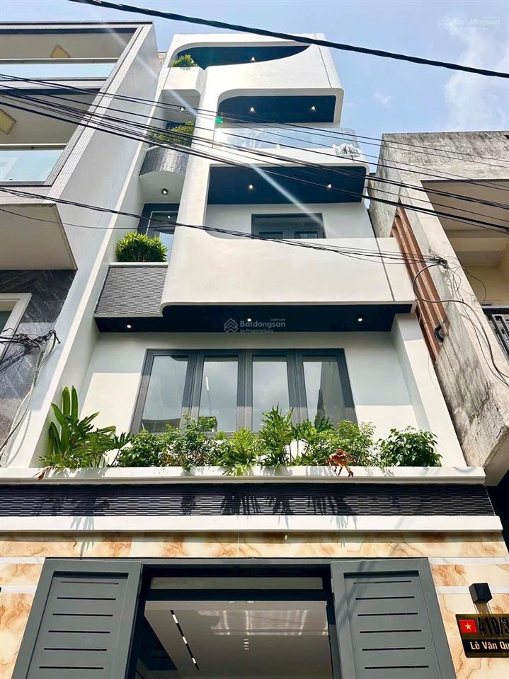 Bán nhà hẻm 8m khu đồng bộ lê văn quới. gần ngã tư bốn xã gia 8 ty hơn xíu xây 5 tầng dt 4x16m .