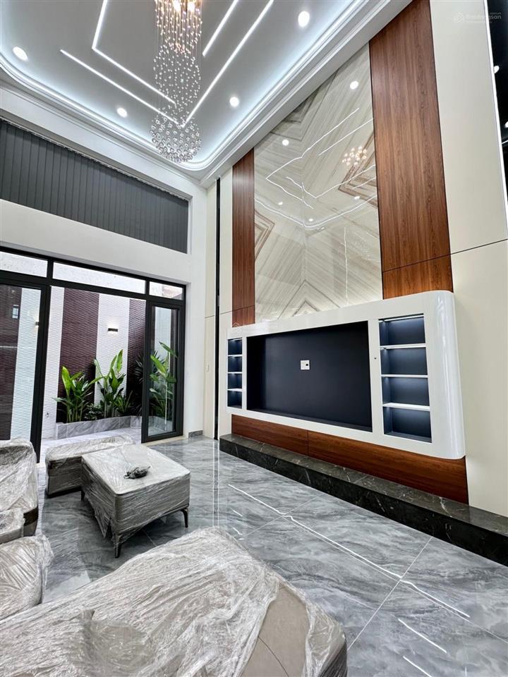 Bán nhà hương lộ 2/ 5 tầng thang máy 4x19m hẻm 8m không lô giới 5pn sân thượng khu đồng bộ sang xi