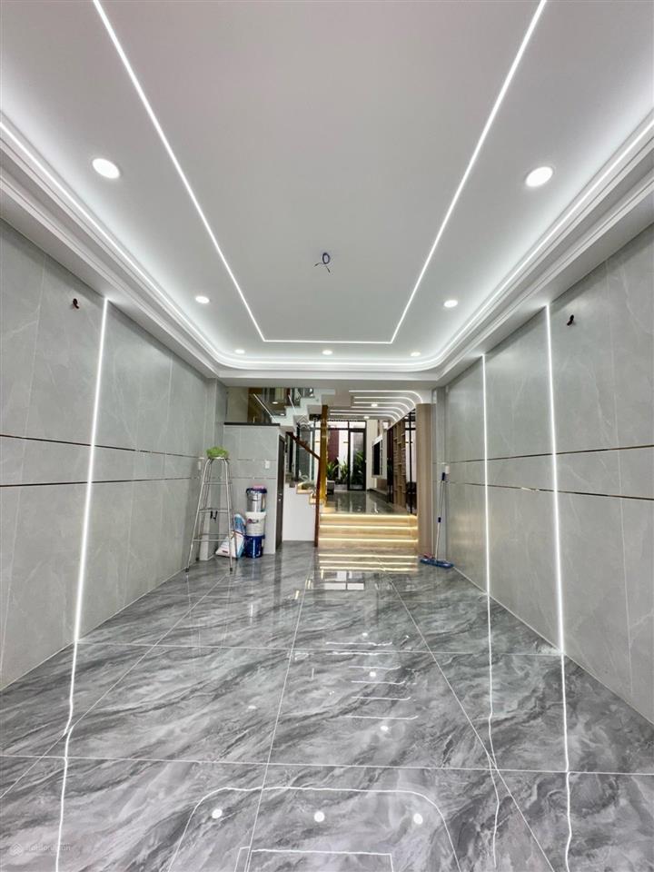Bán nhà hương lộ 2/ 5 tầng thang máy 4x19m hẻm 8m không lô giới 5pn sân thượng khu đồng bộ sang xi
