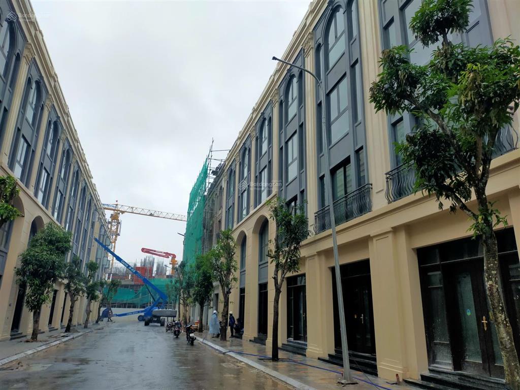 Bán liền kề 80m2 hướng đông nam da vinhomes cổ loa giá chỉ 26.x tỷ