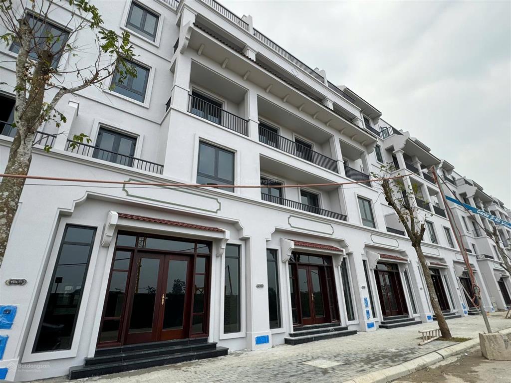 Gấp  vin cổ loa  xẻ khe ánh dương gần ga metro hà nội  quảng ninh giá chỉ 20.x tỷ
