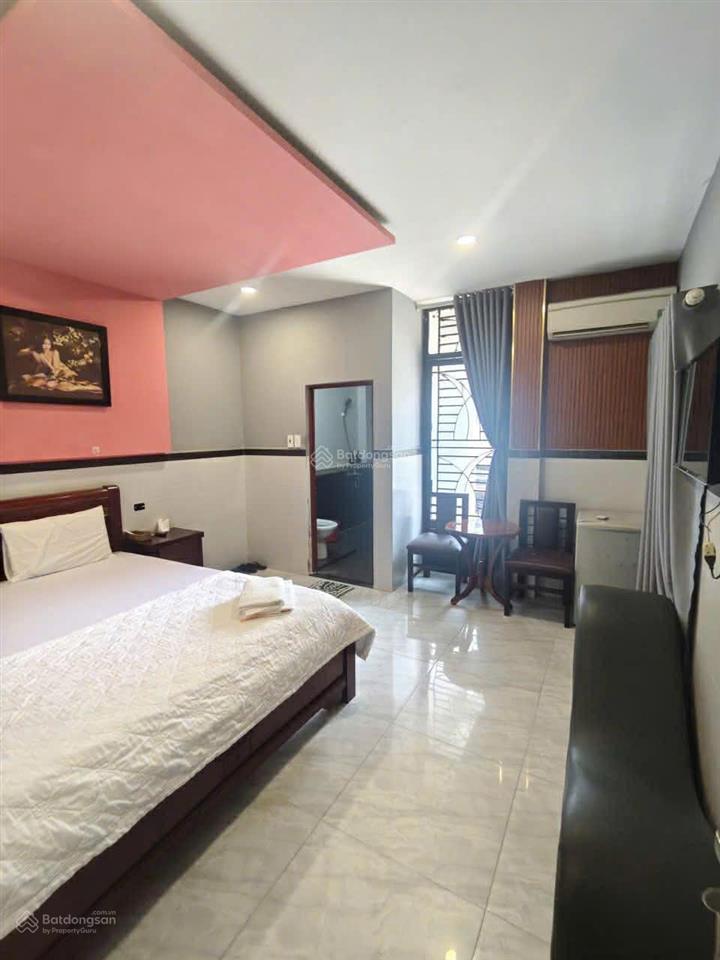 Khách sạn/chdv/air bnb đường sư vạn hạnh p12 q10trệt 4 lầu stcó 12 pn 13wc nội thất cơ bản55tr/t