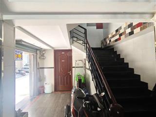 Khách sạn/chdv/air bnb đường sư vạn hạnh p12 q10trệt 4 lầu stcó 12 pn 13wc nội thất cơ bản55tr/t