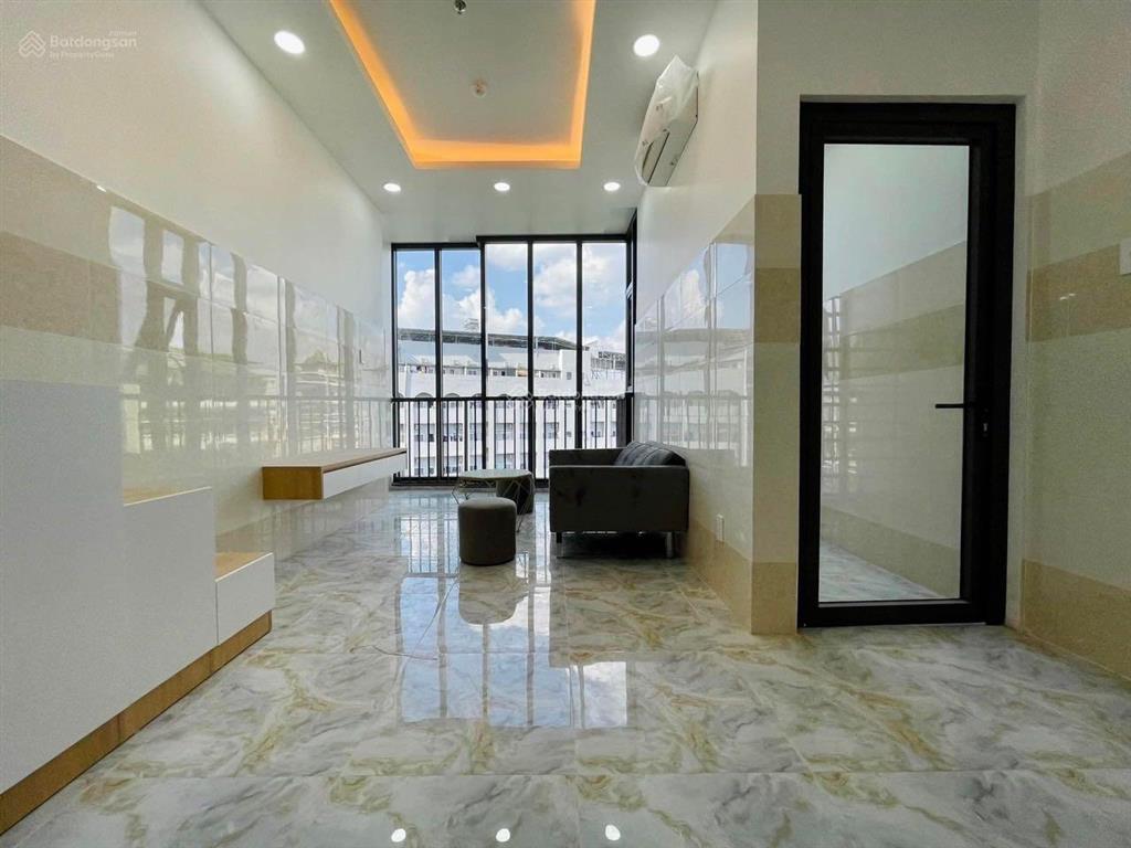 Căn hộ có gác ban công 40m2 ngay âu cơ