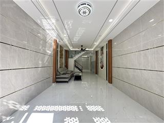 Nhà mặt tiền đường 18d 69m2 đường trước nhà 12m 4pn 3wc xe hợi ngủ trong nhà