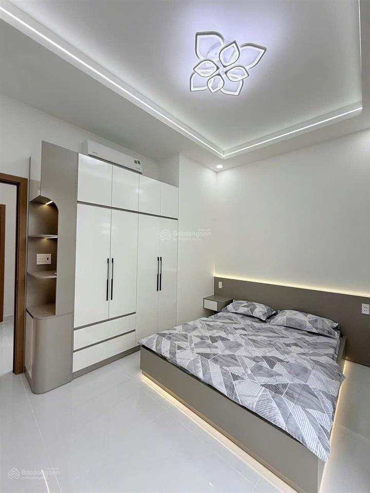 Bán nhà hxh ngay đối diện đầm xe 3pn 2wc nhà mới giáp q10 q11