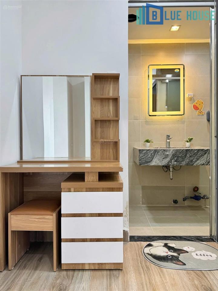 Căn hộ 2pn cửa sổ full nt ngay lũy bán bích giáp tân bình