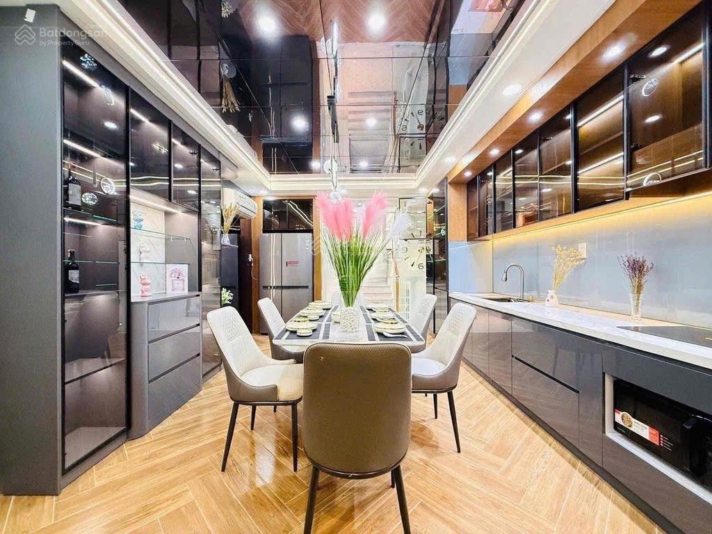 Cho thuê nhà nguyên căn khu vip nhà mới full nt 80m2 ở hoặc kd đều được