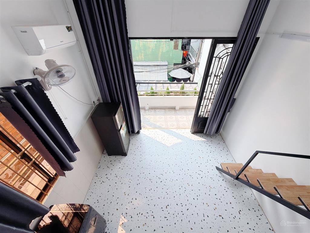 113m2đặng chấtngang gần 5m3mặt thoáng0 lộ giớicách mt 20m6chdv full nội thấthd thuê40triêu/t
