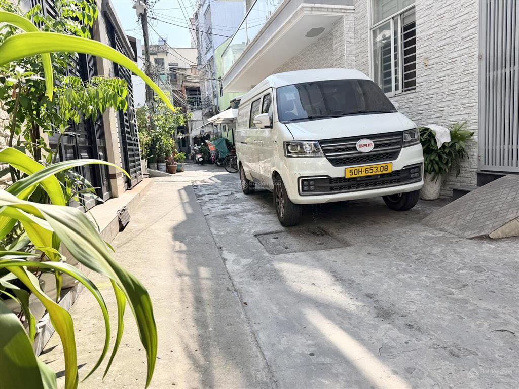 113m2đặng chấtngang gần 5m3mặt thoáng0 lộ giớicách mt 20m6chdv full nội thấthd thuê40triêu/t