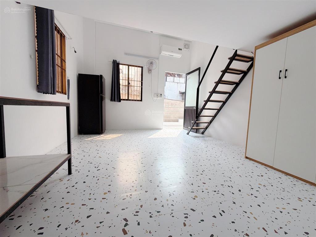113m2đặng chấtngang gần 5m3mặt thoáng0 lộ giớicách mt 20m6chdv full nội thấthd thuê40triêu/t