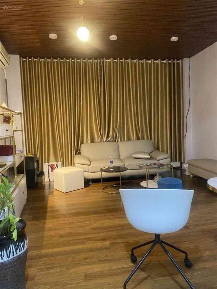 Bán tòa nhà chdv 7 tầng lầu  hàng xóm quận 1  hđ thuê 150tr/tháng mặt tiền chính đường rộng 40m