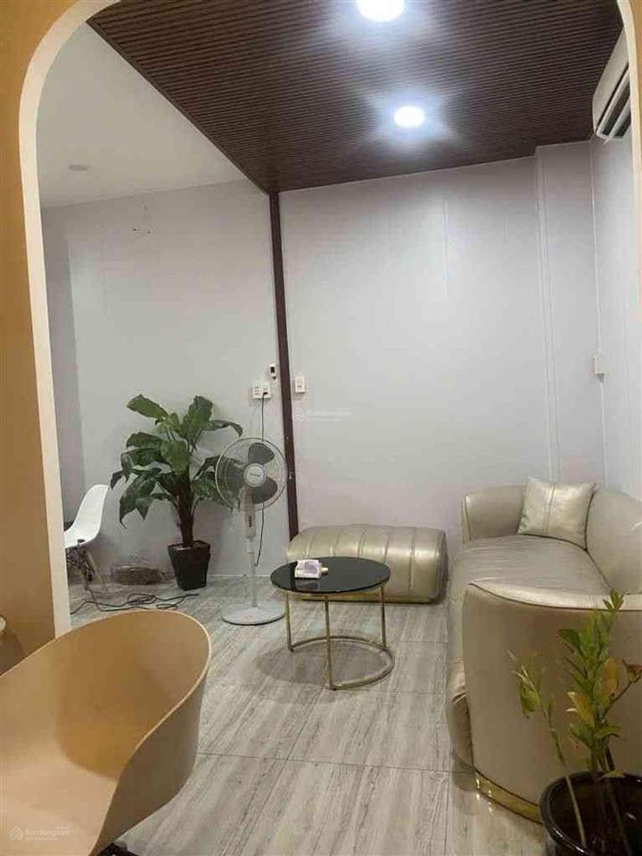 Bán tòa nhà chdv 7 tầng lầu  hàng xóm quận 1  hđ thuê 150tr/tháng mặt tiền chính đường rộng 40m