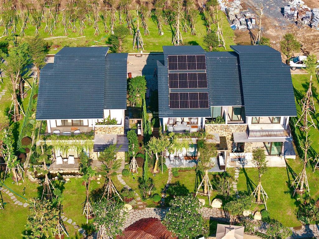 Duy nhất căn villa sl đối diện clubhouse mùa thu dt 186m2 giá 10,53 tỷ,hỗ trợ 0% bank còn 24 tháng