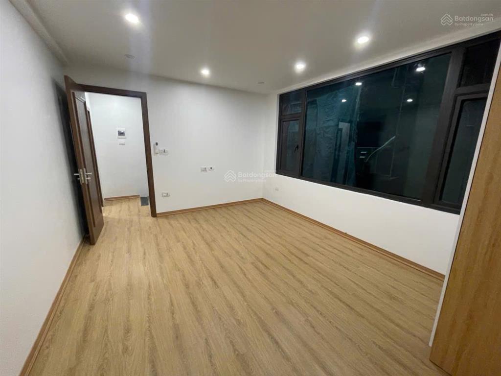 Chính chủ bán nhà số 1 nghách 109d ngõ 409 kim mã  ba đình  hà nội. giá 3.5tỷ có thương lượng