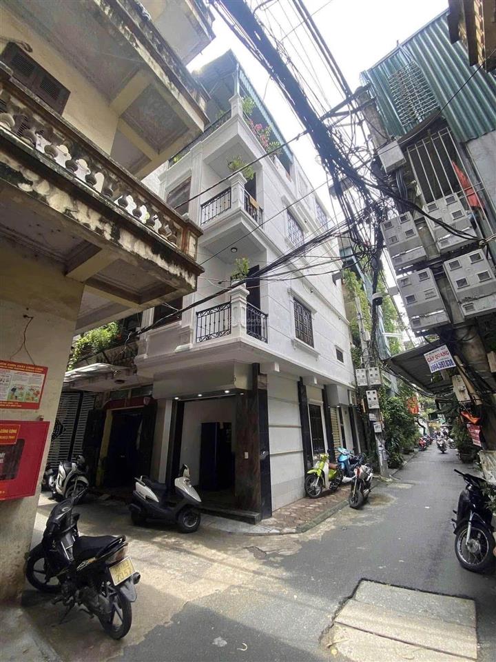 Cần cho thuê nhà riêng ngõ 112 tây sơn, đống đa lô góc kinh doanh được. giá 13tr/th