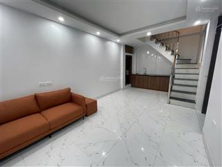 Cho thuê nhà riêng số 1 ngách 109d ngõ 409 kim mã ba đình. giá 12tr/th