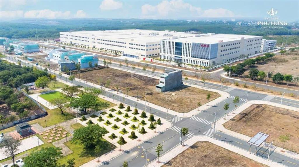 Bán gấp lô 2 mặt tiền giá chỉ 1tỷ080tr diện tích 108m2 đối diện công viên 7 kỳ quan lớn 2,8ha