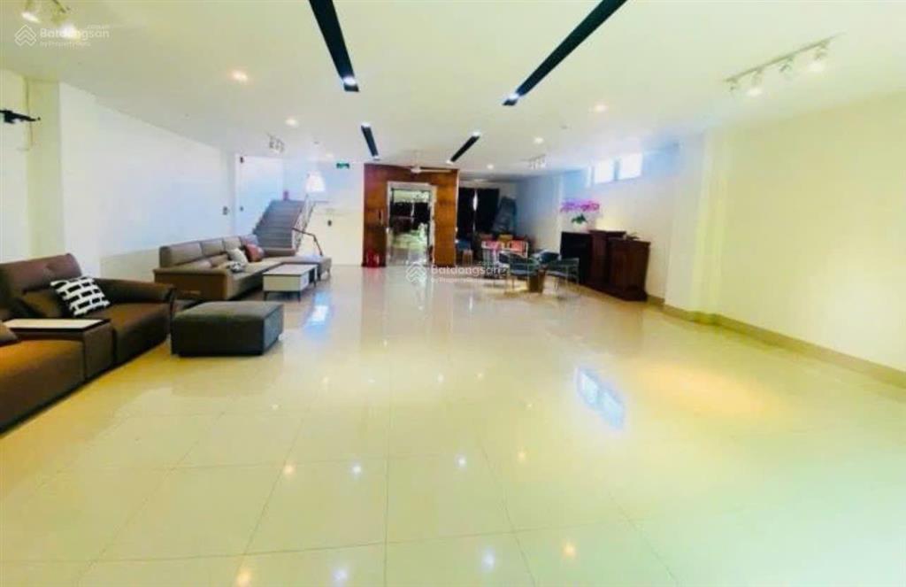 Bán nhà 7 tầng mặt tiền đường hà nội ngã 6 hùng vương  tp huế đối diện toà vincom giá chỉ 75 tỷ