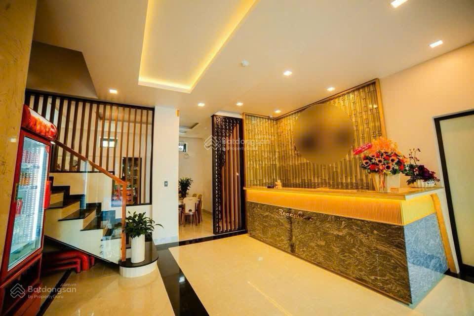 Bán khách sạn 7 tầng gồm 19 phòng mặt tiền vĩ dạ  phạm văn đồng  tp huế giá chỉ 16,x tỷ