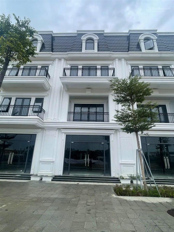 Biệt thự phú xuân cạnh aeon mall  đường võ nguyên giáp đối diện trung tâm hành chính thành phố huế