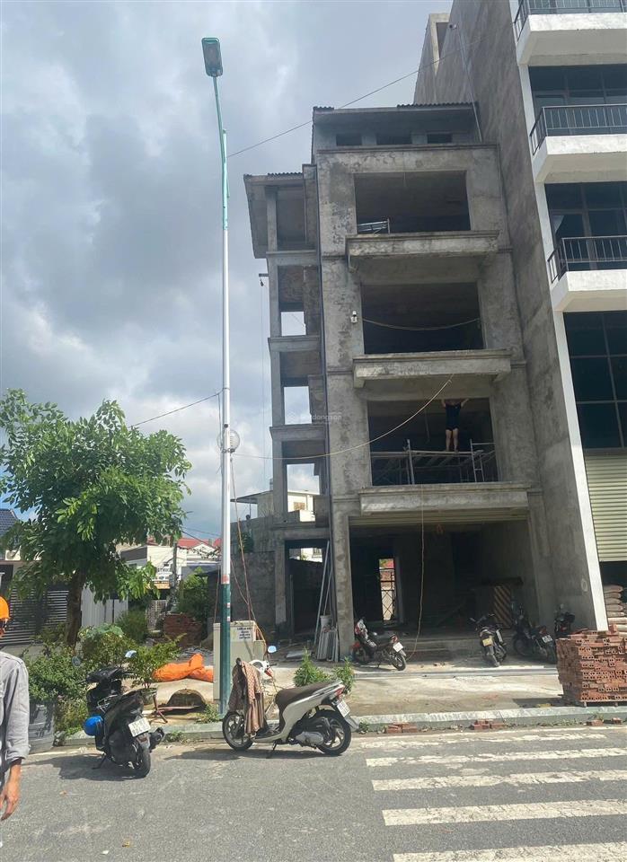 Cho thuê nhà 5 tầng phù hợp mở hàng ăn, ttta, quán cafe. vỉa hè cực rộng.  0387 998 ***