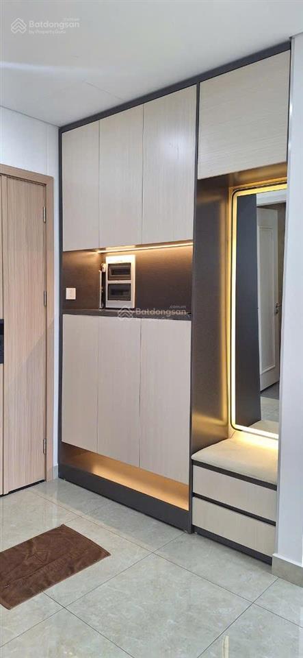 Cho thuê căn hộ 2pn diện tích to nhất the minato residence. ban công và phòng khách siêu rộng.