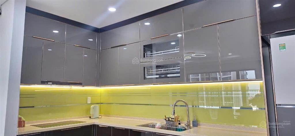 Cho thuê căn hộ 2pn diện tích to nhất the minato residence. ban công và phòng khách siêu rộng.