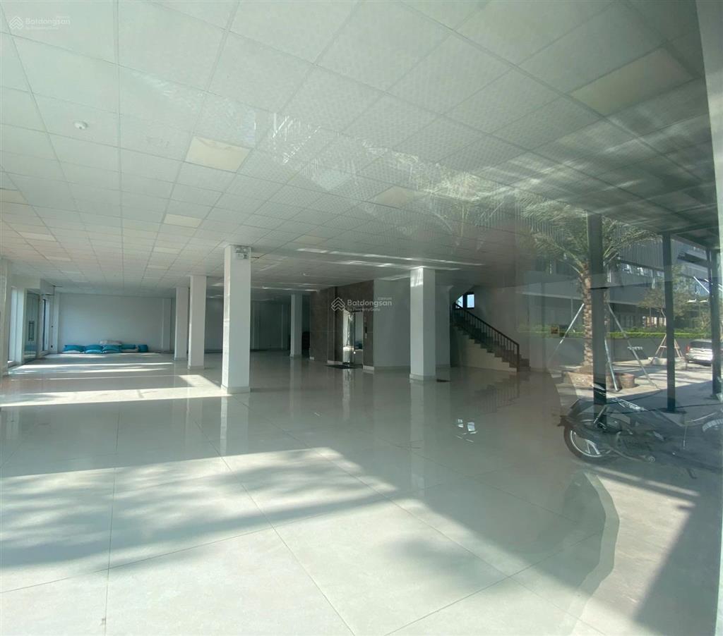 Chính chủ gửi cho thuê mb đường võ nguyên giáp, mặt tiền 20m, phù hợp làm showroom, nhà hàng