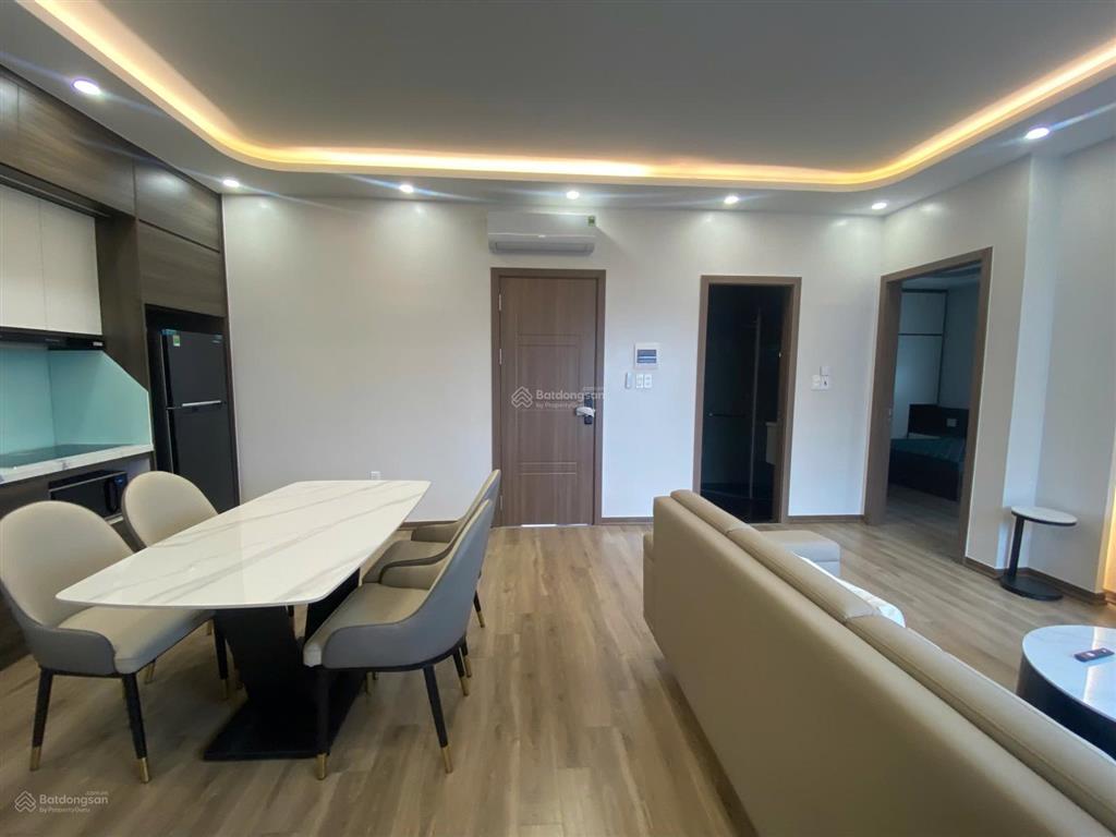 Cho thuê căn hộ 2pn 2wc mới hoàn thiện. căn góc diện tích to. free tiện ích vinhomes. 0388 181 ***