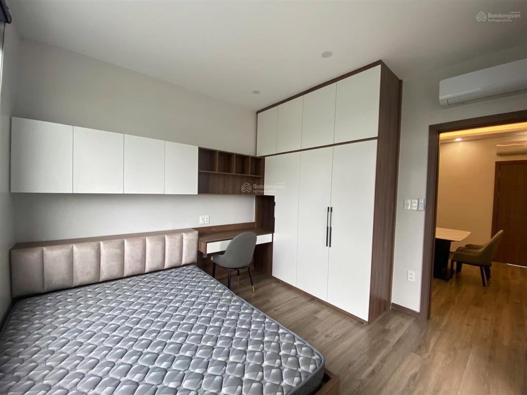 Cho thuê căn hộ 2pn 2wc mới hoàn thiện. căn góc diện tích to. free tiện ích vinhomes. 0388 181 ***