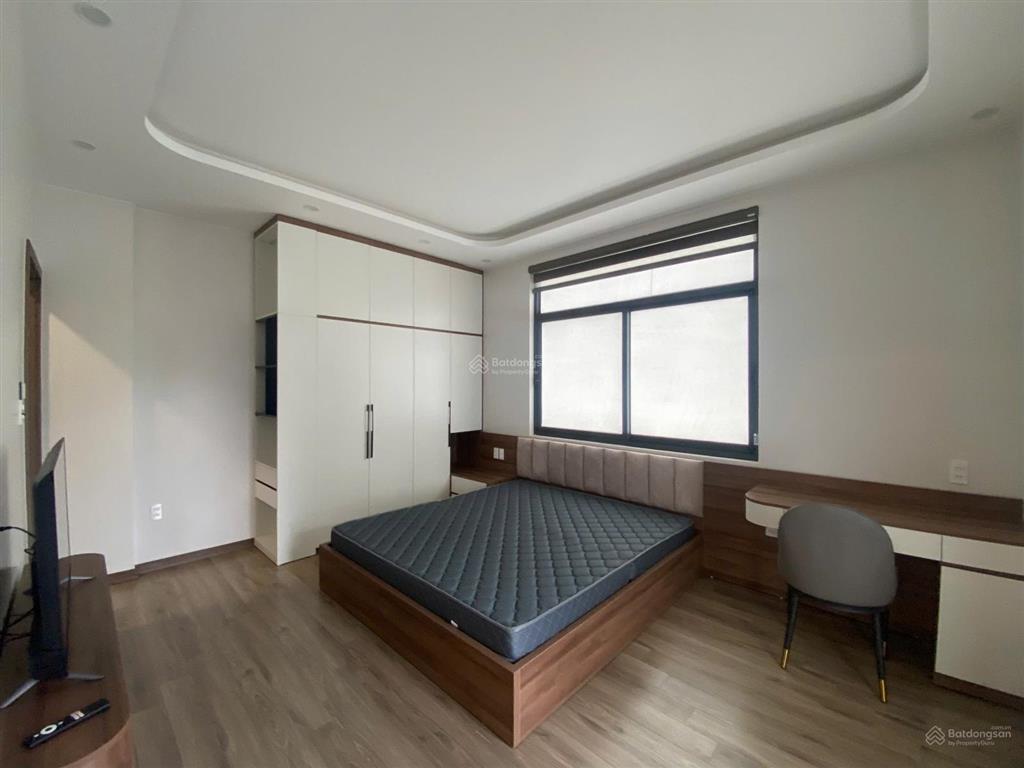 Cho thuê căn hộ 2pn 2wc mới hoàn thiện. căn góc diện tích to. free tiện ích vinhomes. 0388 181 ***
