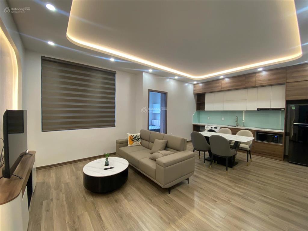 Cho thuê căn hộ 2pn 2wc mới hoàn thiện. căn góc diện tích to. free tiện ích vinhomes. 0388 181 ***
