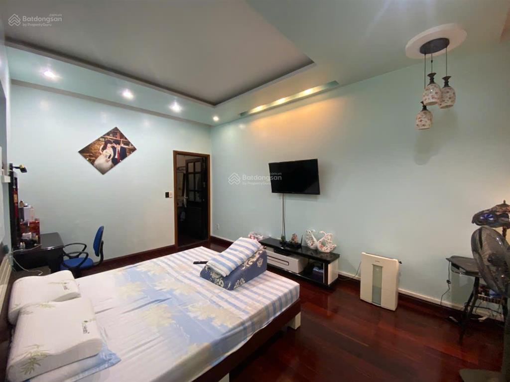 Cho thuê biệt thự mini đường phạm tử nghi chỉ vài bước ra đến chợ đôn. có gara ô tô riêng.